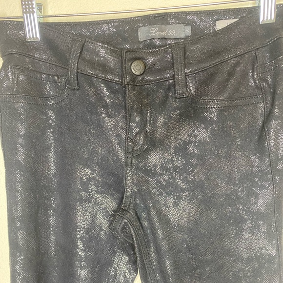 Level 99 black reptile print slight shine pant - Picture 3 of 10